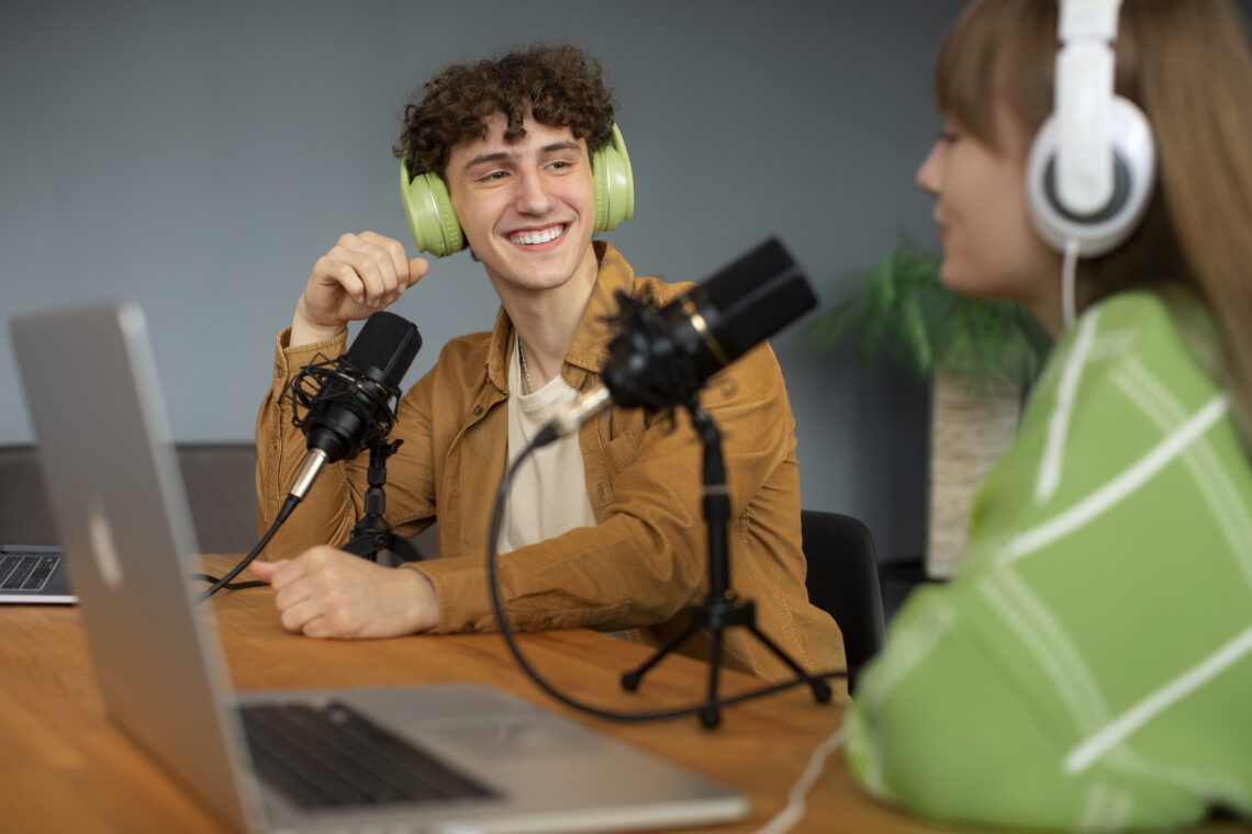 how to start a podcast for beginners in 2025